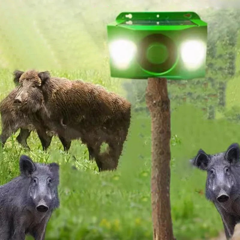 Beast Repellent Solar Warning Lights — High-Volume Alarm